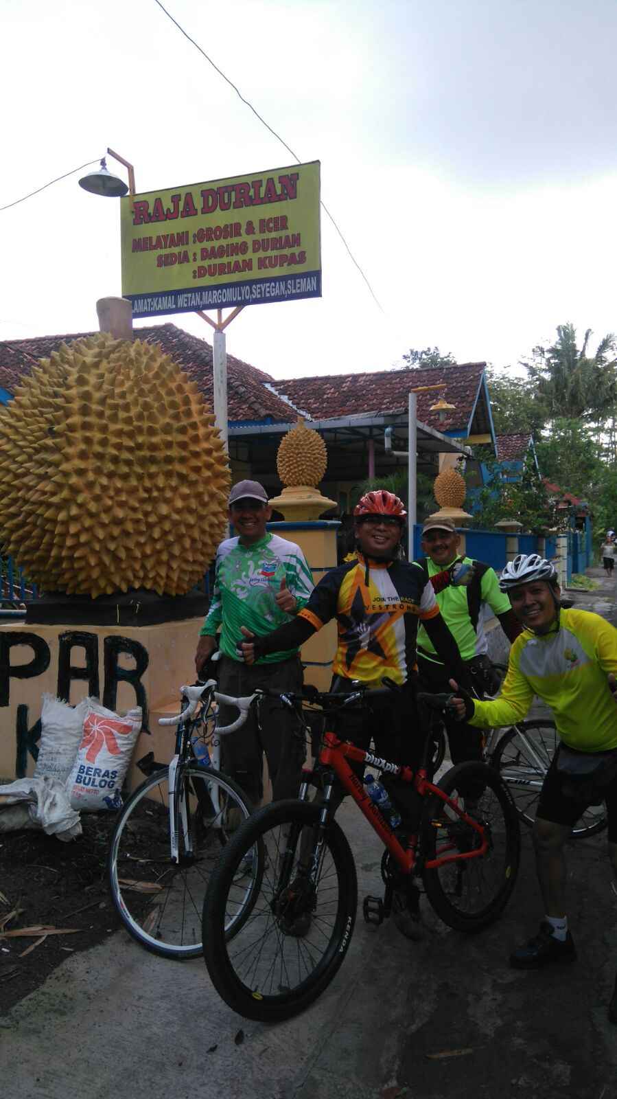 Gowes ke Raja Durian Sayegan Sleman